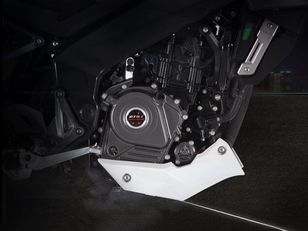 2017 Bajaj Pulsar 200NS Launched WIth BS-IV Engine; Priced At Rs 96,453