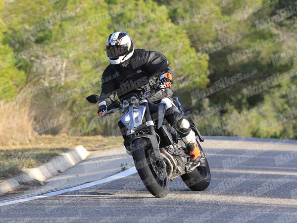 Spied: 2018 KTM 790 Duke Spotted Testing; Launch This Year