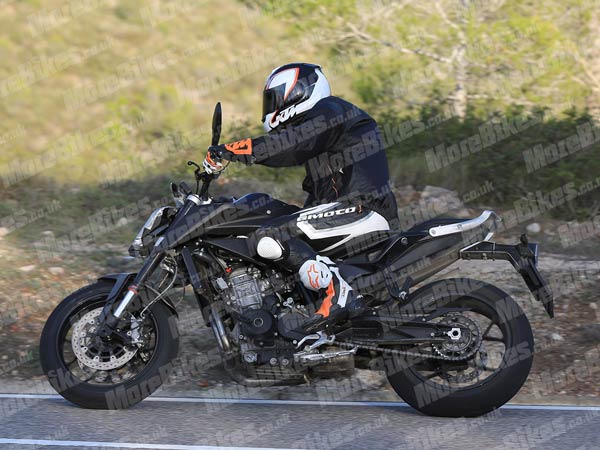 Spied: 2018 KTM 790 Duke Spotted Testing; Launch This Year