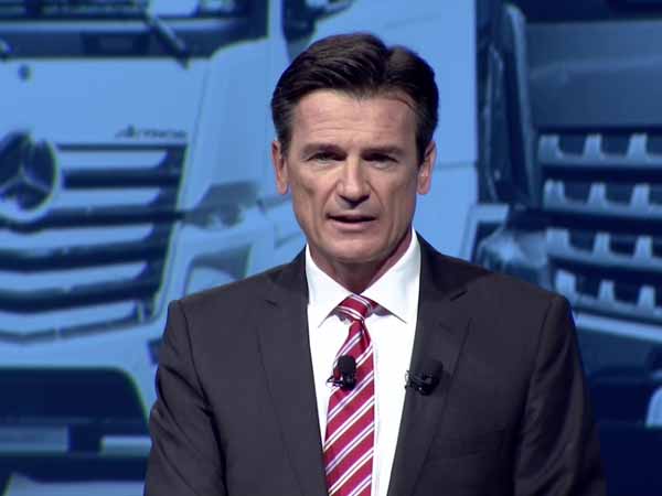 Daimler Trucks Chief, Wolfgang Bernhard Quits