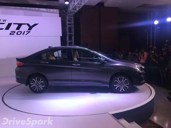 2017 Honda City Launched In India: Launch Price, Mileage And More Details