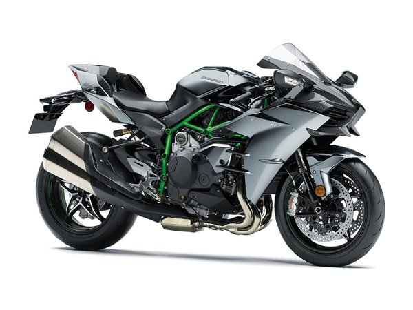 Kawasaki Ninja H2 Disintegrates After A High Speed Crash — Here’s What Happened