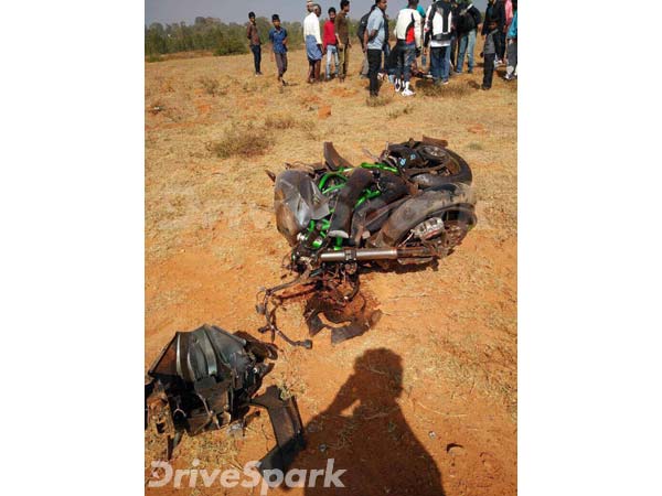 Kawasaki Ninja H2 Disintegrates After A High Speed Crash — Here’s What Happened