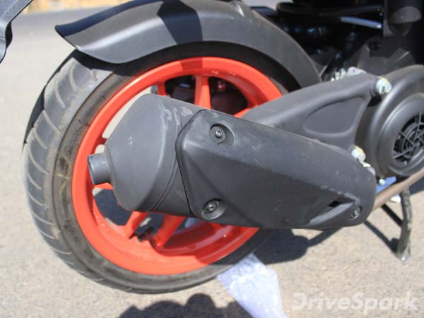 Aprilia SR150 Race First Ride Review — Is It Worth The Extra Three Grand?