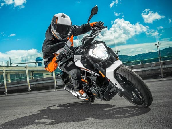 Spy Pics: KTM Duke 250 Spotted Testing In india