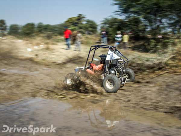 Mahindra BAJA SAEIndia 2017 Results: College Of Engineerining Pune Wins Baja, Singhad College Claims eBAJA Title