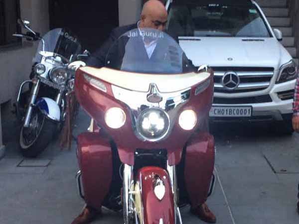 Proud Son Gifts His Dad A Motorcycle Worth Rs 45 Lakh On Wedding Anniversary