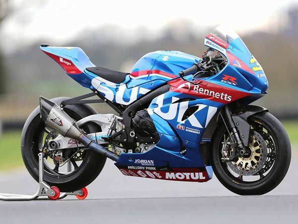 Michael Dunlop To Ride Bennetts Suzuki In 2017