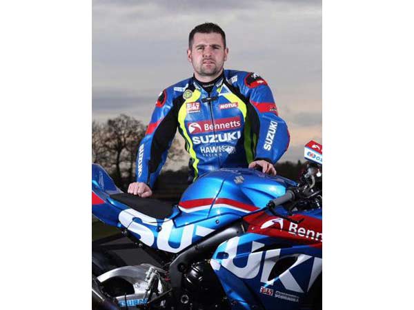 Michael Dunlop To Ride Bennetts Suzuki In 2017