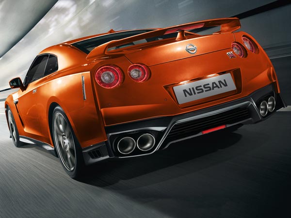 Nissan Names New CEO; Replaces Carlos Ghosn