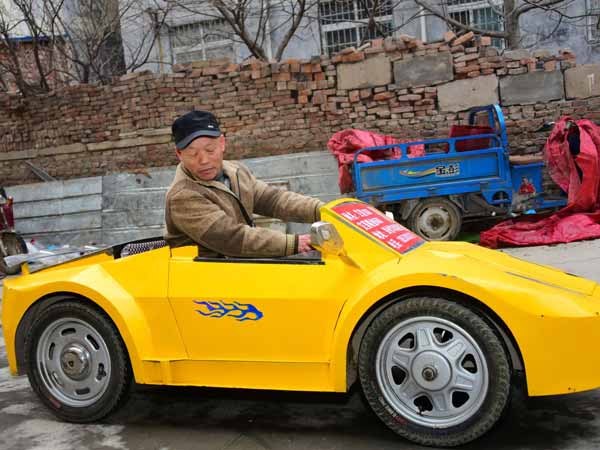 Chinese Farmer Builds Miniature Lamborghinis For Grandson