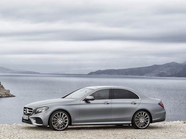 Topless Affair — Mercedes-Benz Teases The New E-Class Cabriolet 