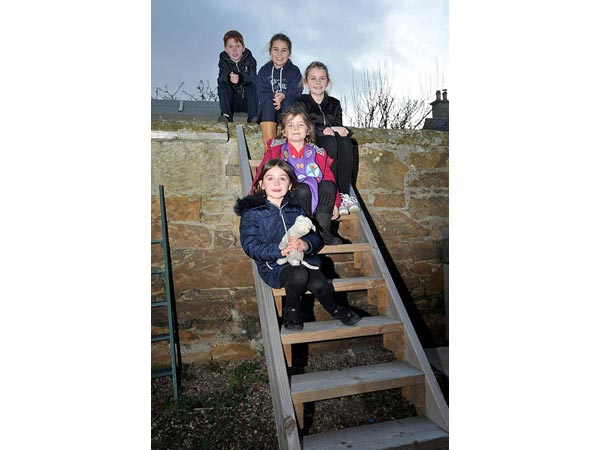 Hairdryers Used As Speed Gun By Locals — Find Out Why!