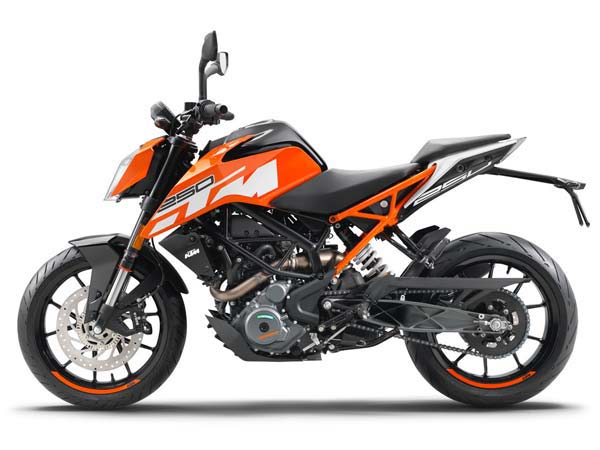 Spec Comparision: KTM Duke 250 vs. Yamaha FZ25