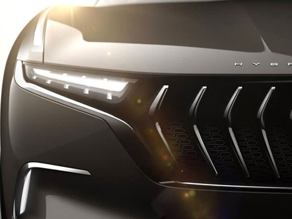 Pininfarina Teases The H600 Luxury Sedan Ahead Of Geneva Debut