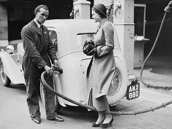 Why Aren’t All Fuel Tank Fillers On The Same Side?