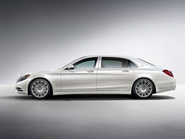 This Bengaluru Barber Owns A Fleet Of Luxury Cars, Including A Mercedes-Maybach