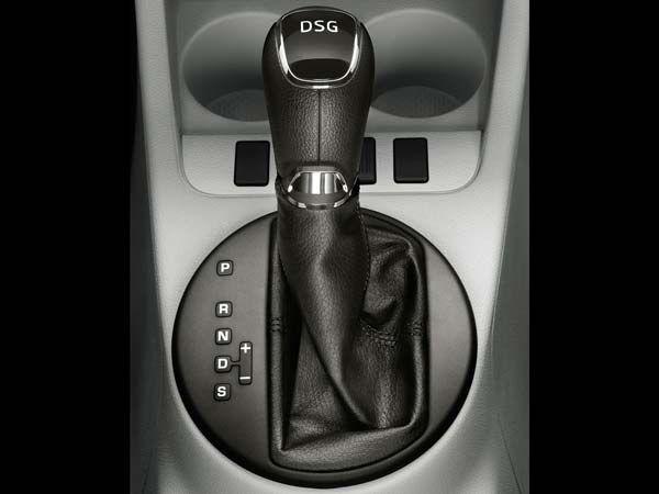 Serial Car Thieves Caught After Trying & Failing To Drive A Manual Gearbox