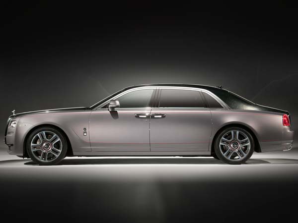 Rolls-Royce Ghost Elegance Features Paint Made Out Of Crushed Diamonds