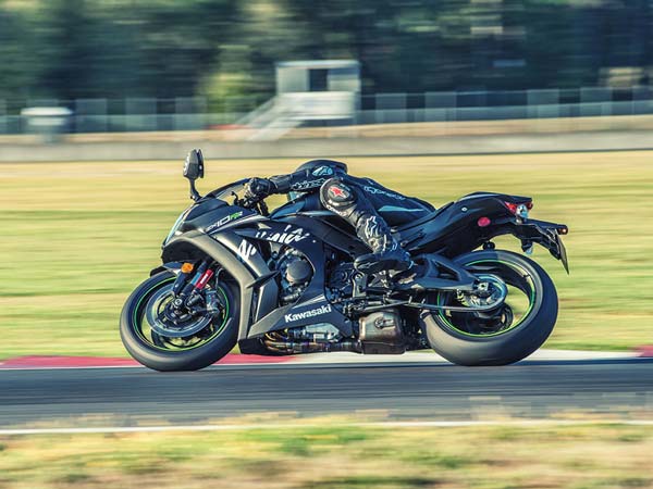 Kawasaki ZX-10RR Launched In India At Rs 21.9 Lakh