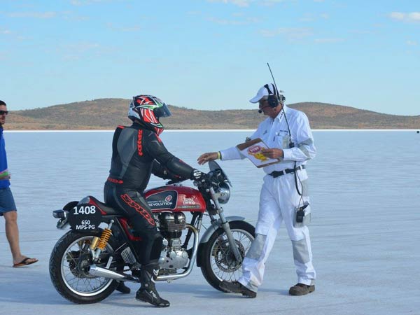 Royal Enfield Continental GT Breaks Australian Land Speed Record
