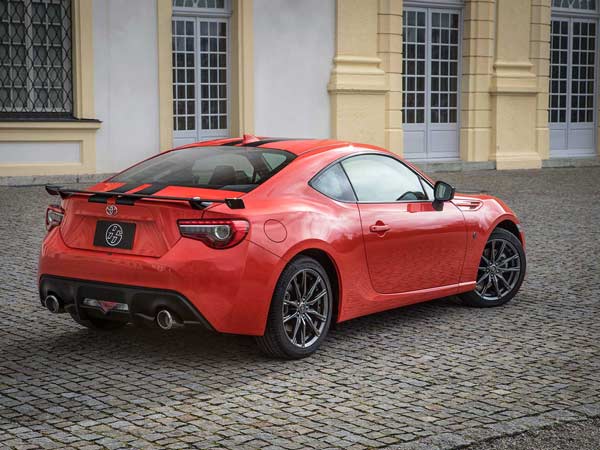 2017 Toyota 86 Sports Coupe 860 Special Edition Revealed