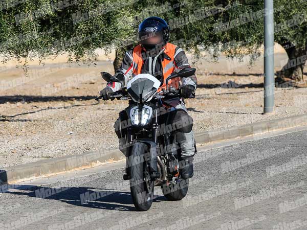 Spy Pics: KTM 790 Duke Spotted Testing 