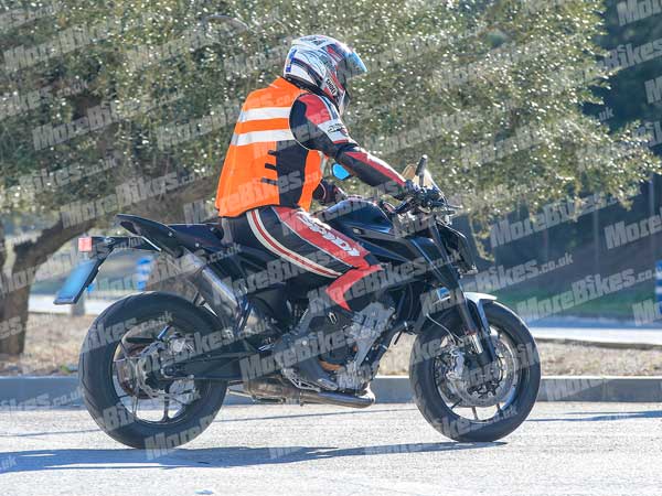 Spy Pics: KTM 790 Duke Spotted Testing 