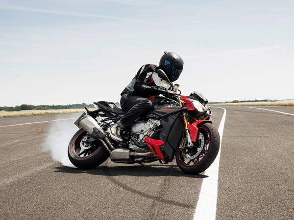 2017 BMW S1000R Launched By BMW Motorrad