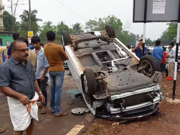 Honda City Crashes Into Maruti Swift