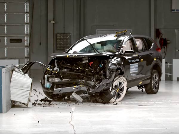 2017 Honda CR-V Receives Top Safety Ratings From IIHS
