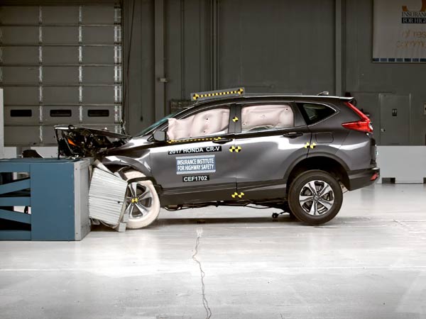 2017 Honda CR-V Receives Top Safety Ratings From IIHS