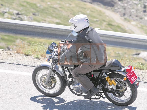 Royal Enfield Twin-Cylinder 750cc Continental GT Spotted Testing In India