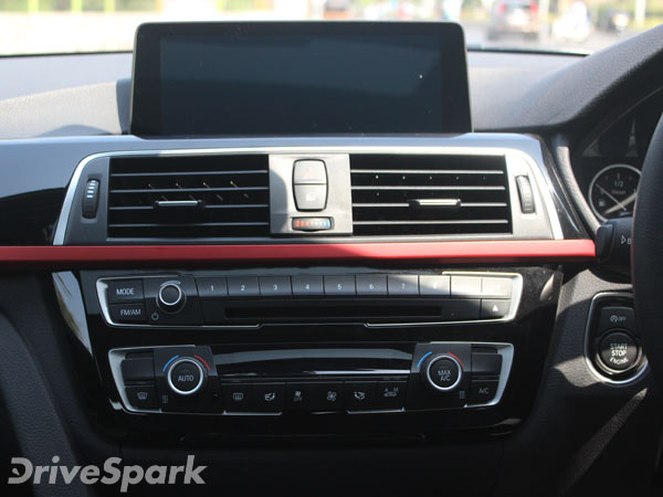 BMW 320D SportLine: First Drive Review BMW 320D SportLine: First Drive Review