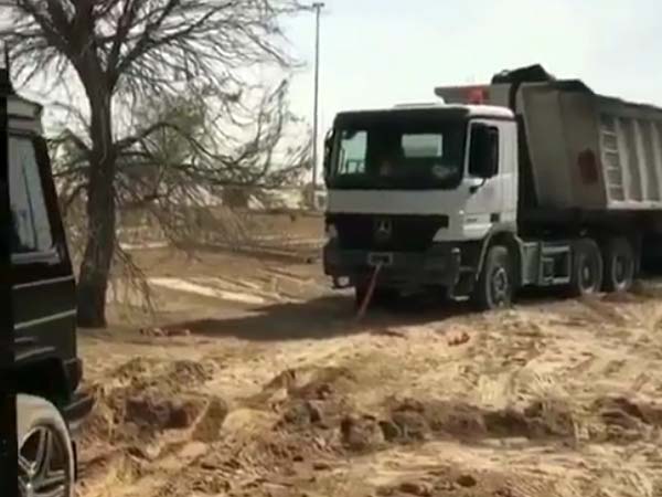Watch: Dubai Prince Rescues Truck Driver Stuck In Desert