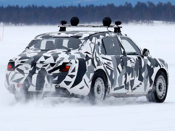 Spy Pics: Vladimir Putin's Kortezh Presidential Limo Spotted Testing