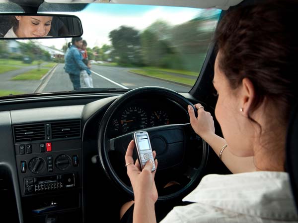 Apple Has Patented A New Technology To Stop People From Texting And Driving