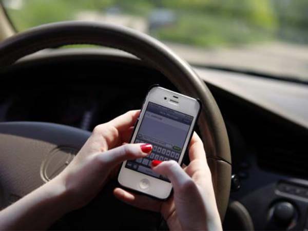 Apple Has Patented A New Technology To Stop People From Texting And Driving
