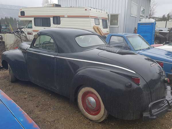 Five-Acres, A Junkyard And Over 300 Vintage Cars For Sale