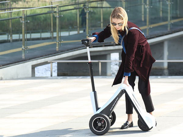 This Transboard Folding E-Scooter Can Glide Over Bumps