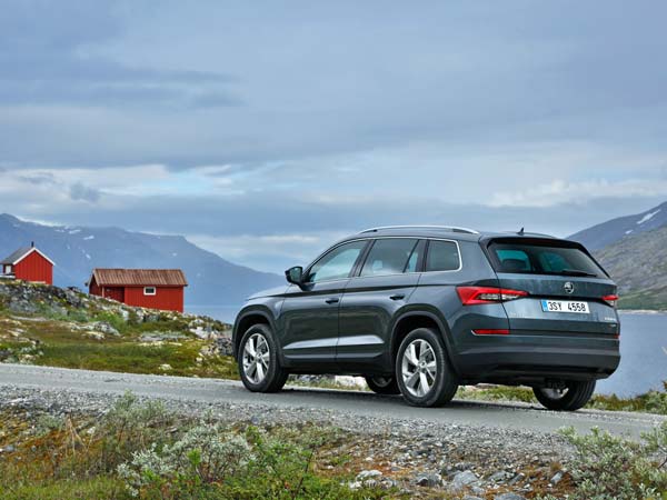 Skoda Kodiaq SUV Spotted Testing In India Skoda Kodiaq SUV Spotted Testing In India