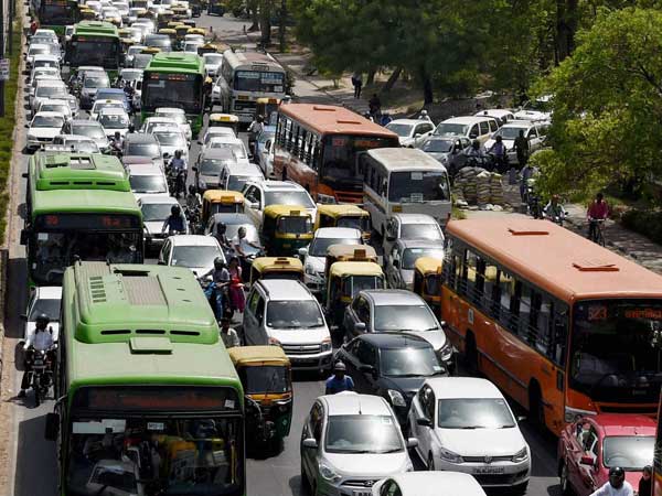 Study: Delhi Bus Travellers Inhale Lower Soot Than Those In Cars