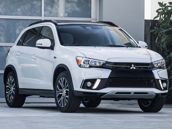 Mitsubishi Outlander Sport Revealed