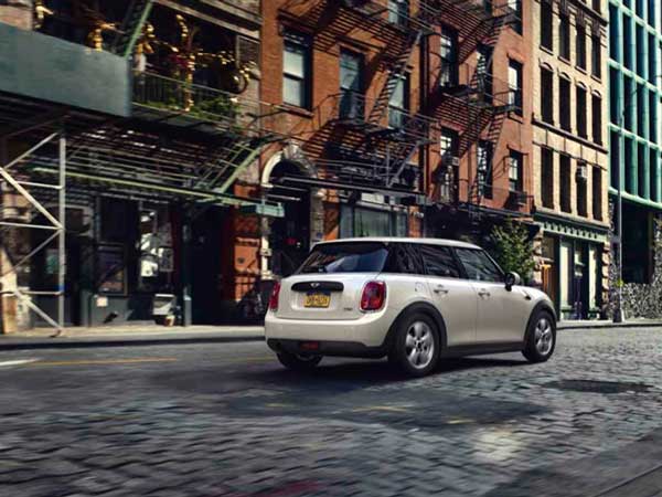 MINI Opens Chennai Showroom ‘KUN Exclusive’