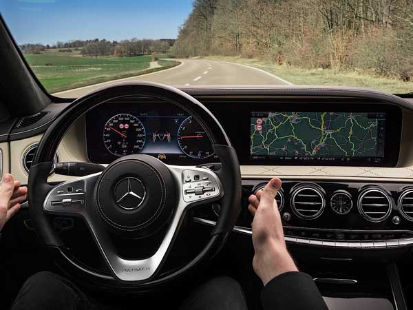 Mercedes S-Class Facelift Dashboard Revealed 