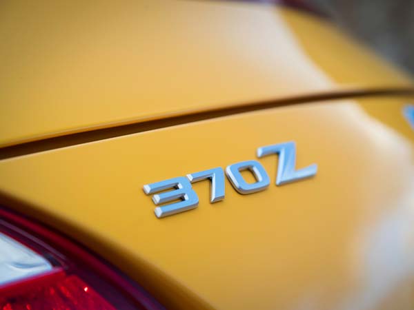 2018 Nissan 370Z Heritage Edition Revealed Ahead Of New York Auto Show