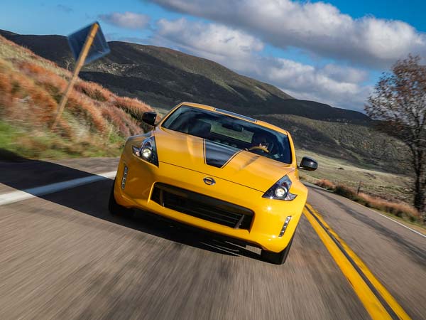 2018 Nissan 370Z Heritage Edition Revealed Ahead Of New York Auto Show