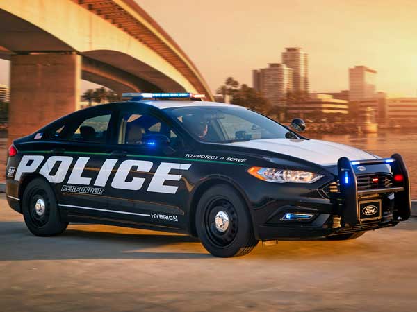 Ford’s First Hybrid Police Car Revealed