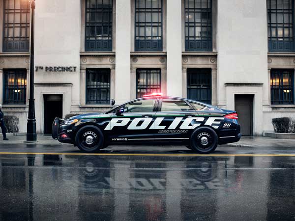 Ford’s First Hybrid Police Car Revealed