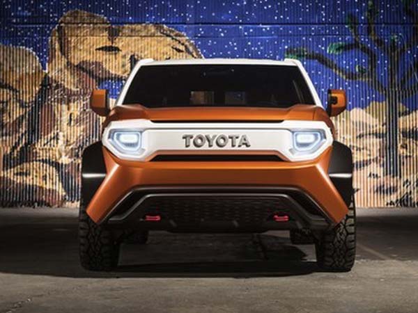 2017 New York Auto Show: Bizzare Toyota FT-4X Concept Revealed 2017 New York Auto Show: Bizzare Toyota FT-4X Concept Revealed